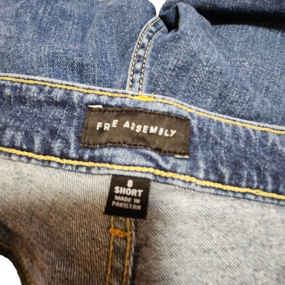 Free Assembly Yolk Front Skinny Womens Blue Denim Jeans 8 short - Picture 3 of 3